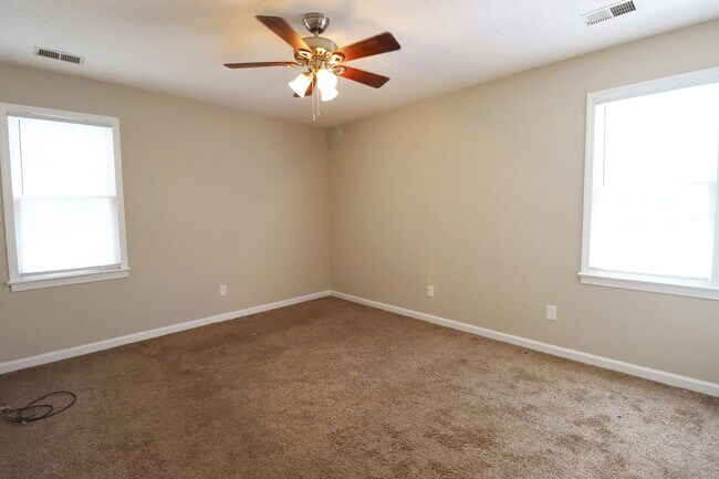 Building Photo - Charming Columbia Home Minutes to Fort Jackson!