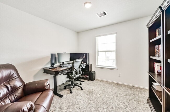 Building Photo - 21223 Riverdew Dr