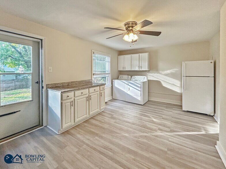 Kitchen - 1106 S Lombardy St