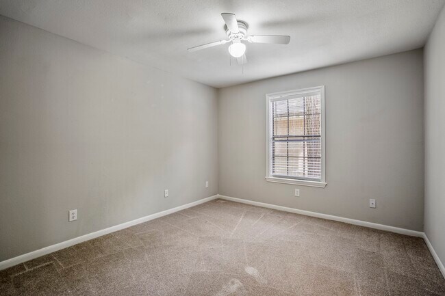 Building Photo - 3219 Fitzgerald Dr