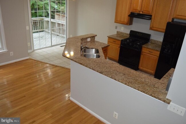 Building Photo - 4016 Timber Oak Trl
