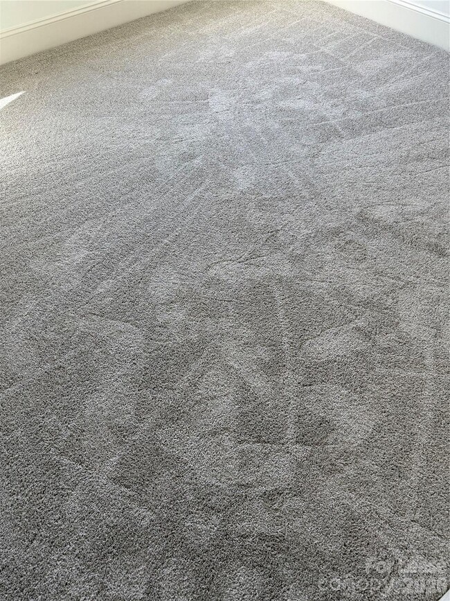 Building Photo - 4620 Piedmont Row Dr