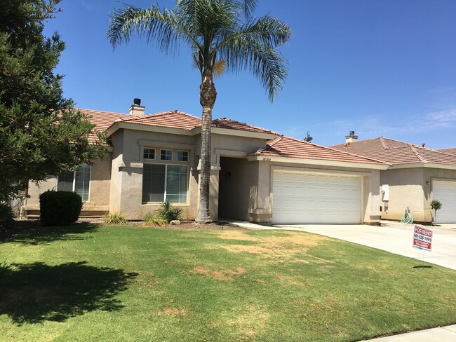 Primary Photo - House - **Backyard Pool and Community Park**