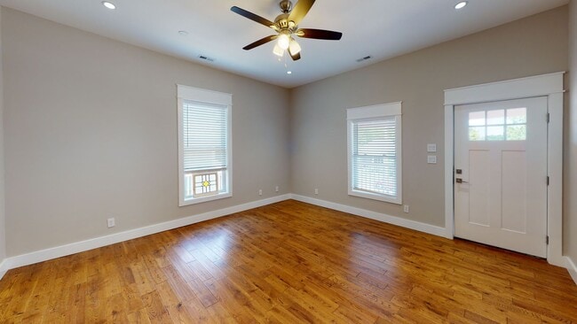 Building Photo - $1695 per Bedroom | 4BR/2BA Fort Sanders R...
