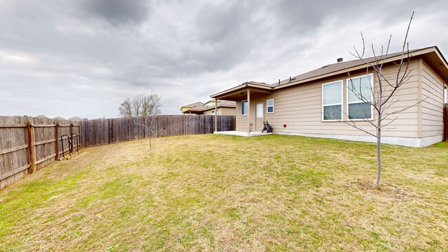 Building Photo - Cozy Home in Yowell Ranch 2 pools, splash ...