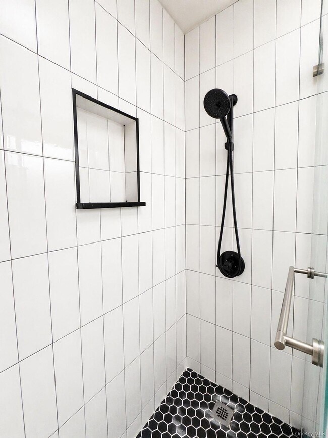 Building Photo - 287 NY-32