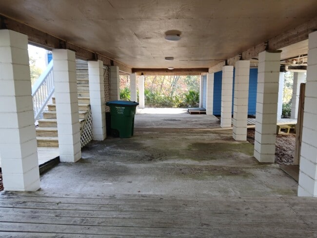 Building Photo - 669 Bald Point Rd