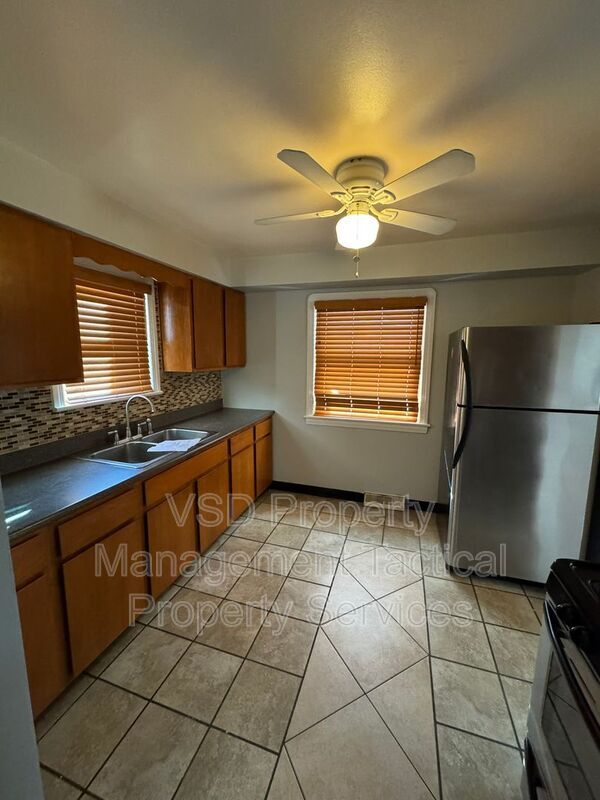 Building Photo - 12930 Havana Rd