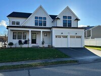Building Photo - 119 Woodbine Cir