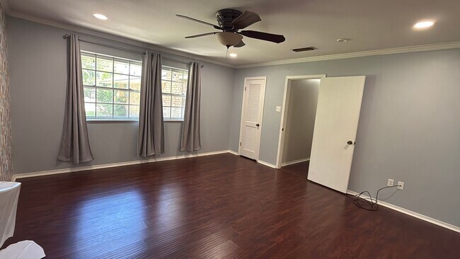 Building Photo - 1548 Ramberlyn Way