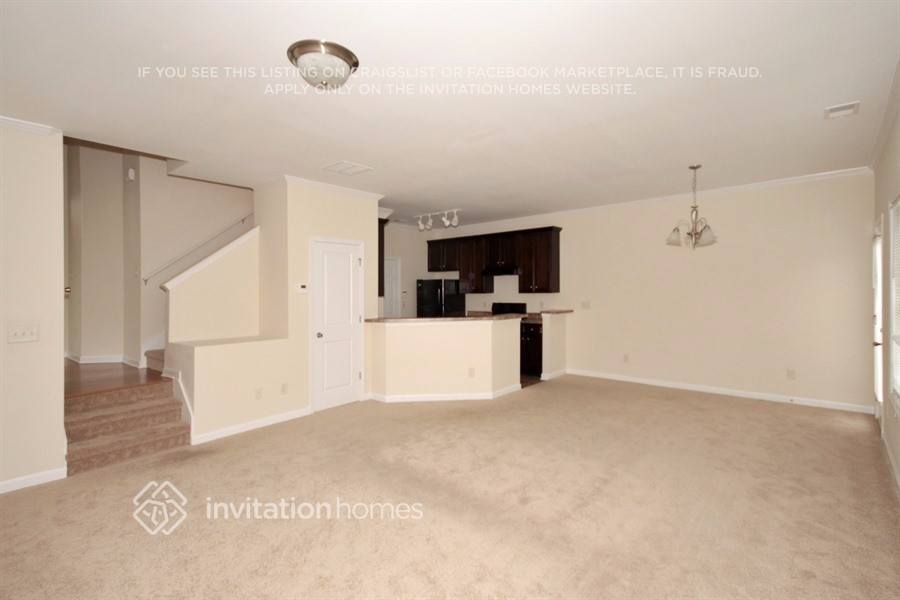 Building Photo - 8123 Brookbend Dr