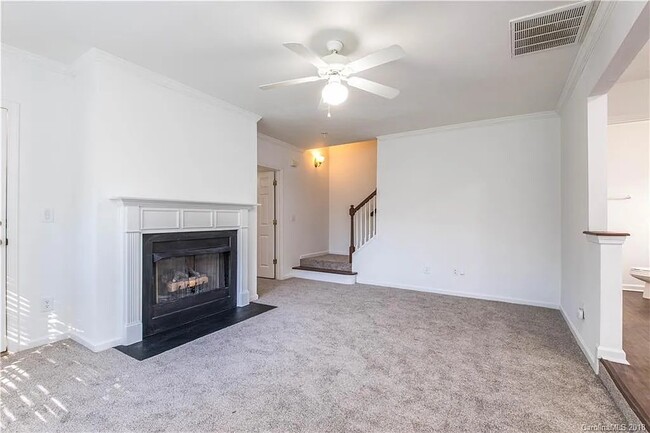 Building Photo - 3715 Melrose Cottage Dr