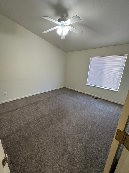 Building Photo - 346 Emigrant Way