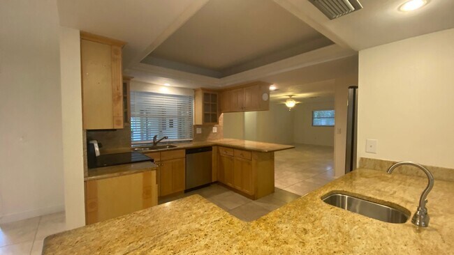 Building Photo - Private Siesta Key Retreat Minutes from World-Famous Beach