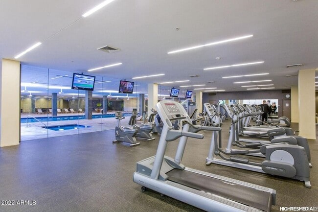 Building Photo - Luxurious Colony Camelview 2 Bed Condo