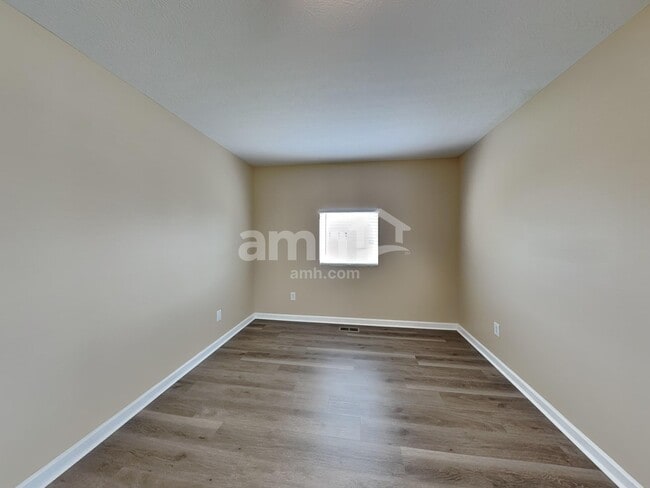 Building Photo - 9073 Bunker Hill Way