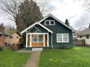 Building Photo - Charming Updated South Tacoma Home with Spacious Bonus Loft and Fenced Yard