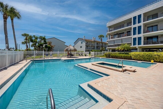 Building Photo - 363 Pinellas Bayway S