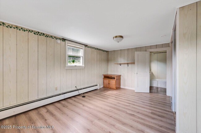 Building Photo - 970 PA-307