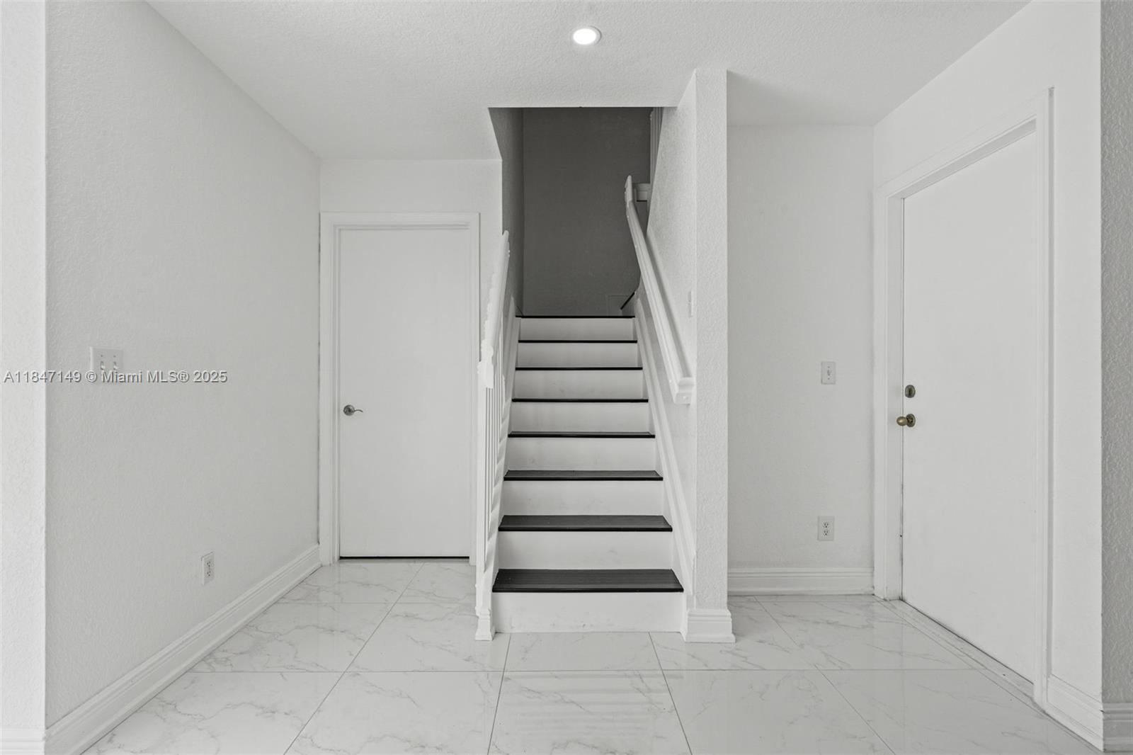 Building Photo - 2350 SW 86th Way
