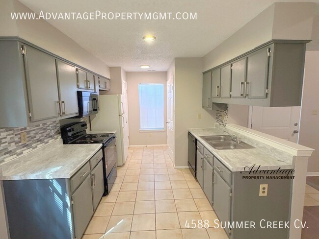Building Photo - 4588 Summer Creek Cove
