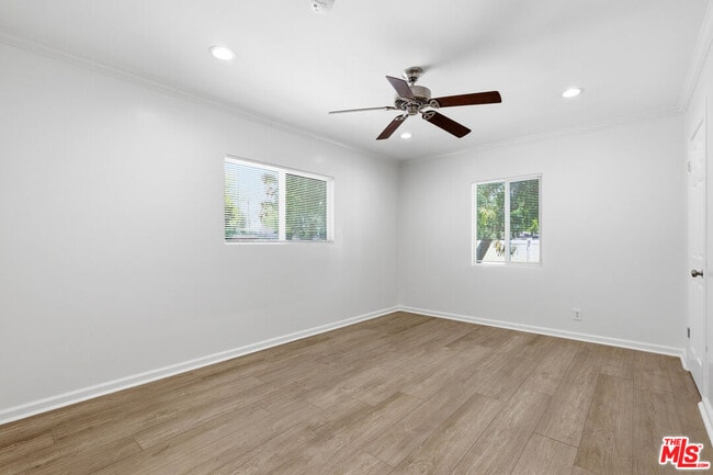 Building Photo - 6033 Fallbrook Ave