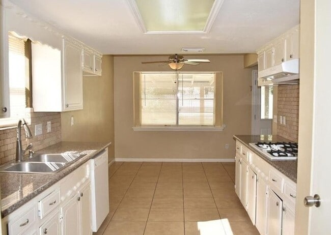 Building Photo - 3515 Hidden Pines Dr