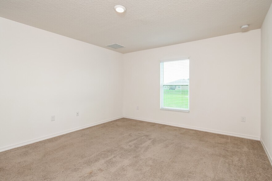 Building Photo - 325 Kensington View Dr