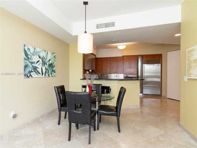 Building Photo - 18101 Collins Ave