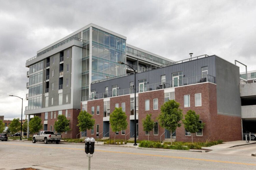 Building Photo - City Square Lofts