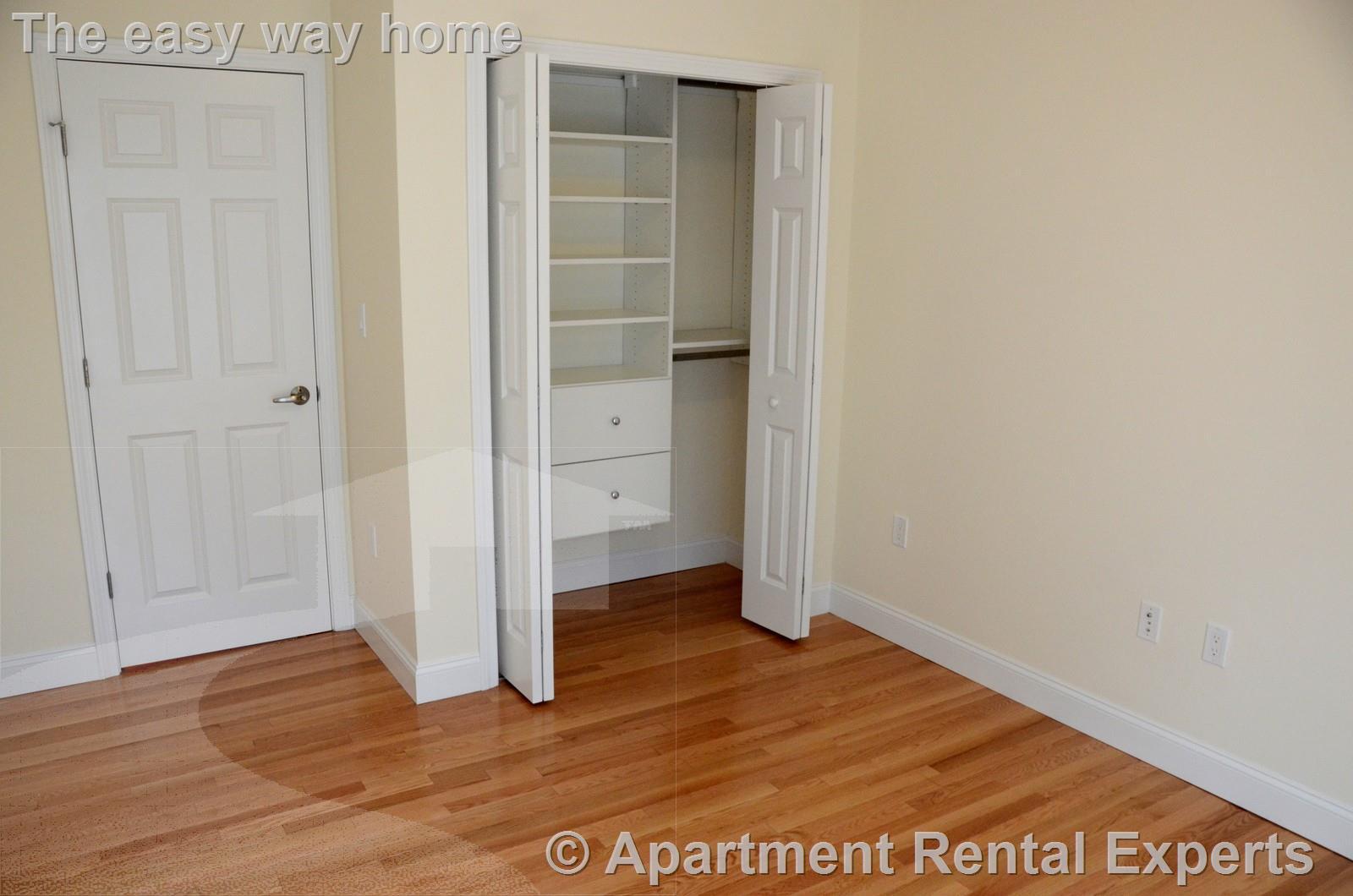 Building Photo - 15 Langdon St