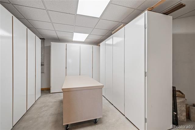 Building Photo - 9470 Kemper Dr