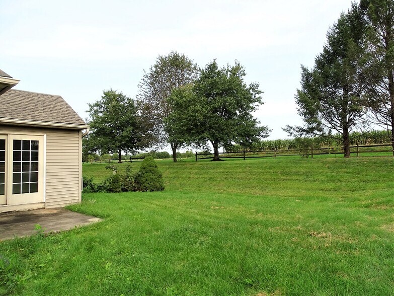 Building Photo - 91 Pebble Creek Dr