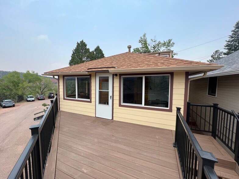 Building Photo - 107 Elk Path
