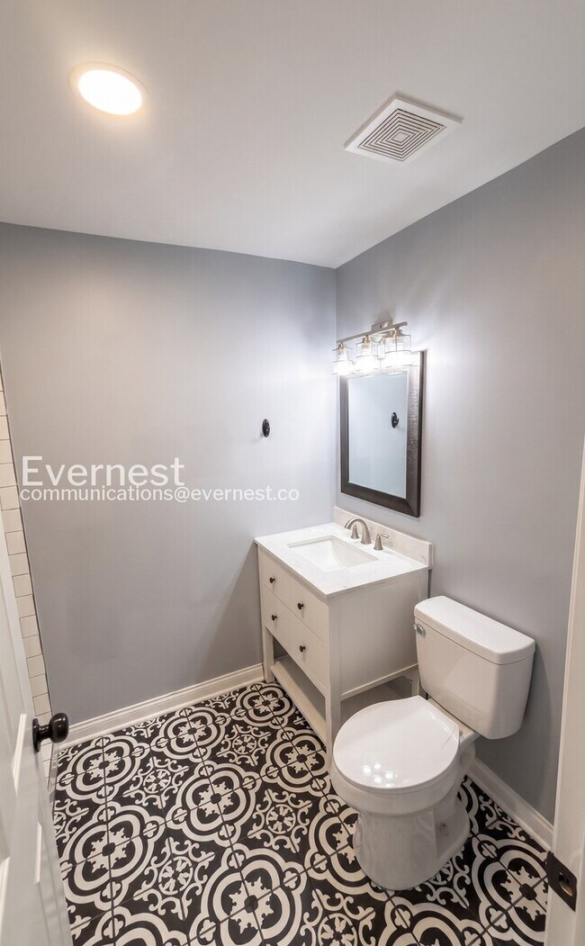 Building Photo - Charming 3-Bedroom Home with Outdoor Oasis – Minutes from Amenities / Pet-Friendly / Available Now!