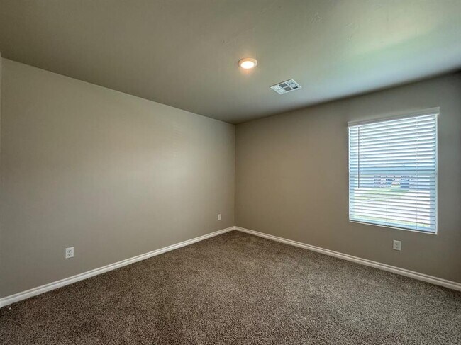 Building Photo - 2800 Stormy St