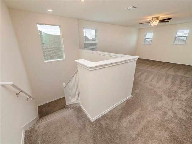 Building Photo - 119 Everglades Ave