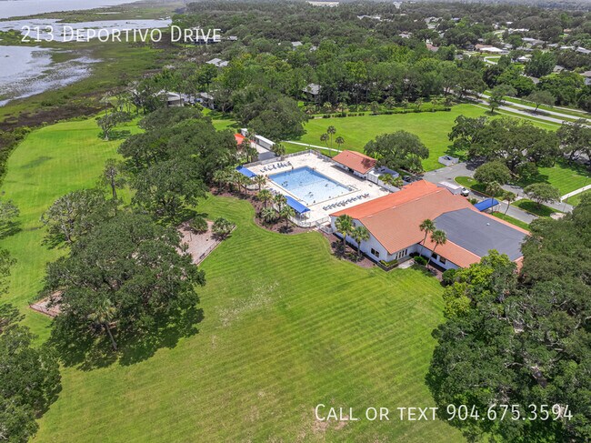 Building Photo - 213 Deportivo Dr