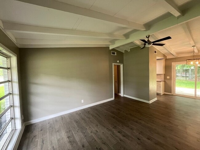 Building Photo - 2503 Broadmoor Dr