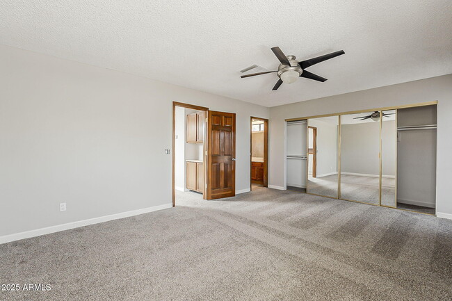 Building Photo - 4627 E McNeil St