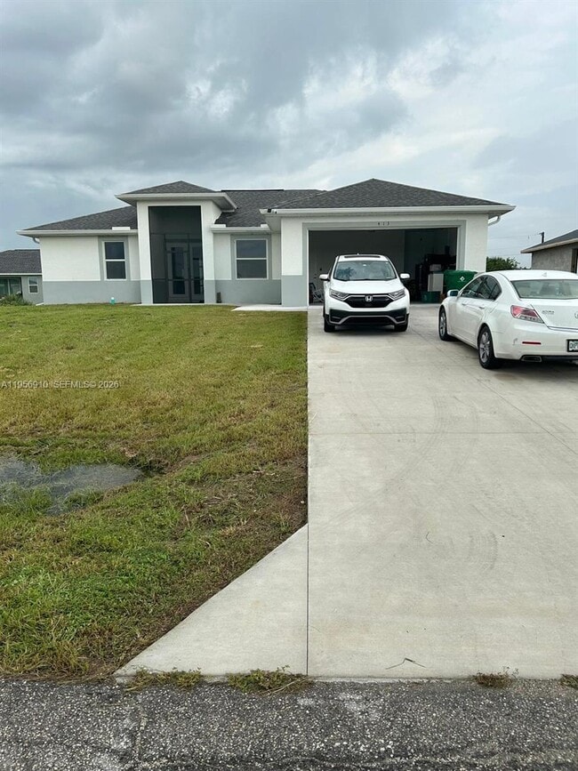 Building Photo - 413 Akin Pl