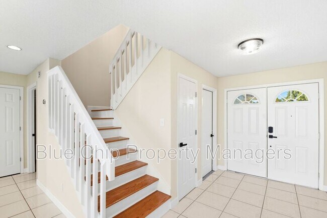 Building Photo - 12543 Waterhaven Cir