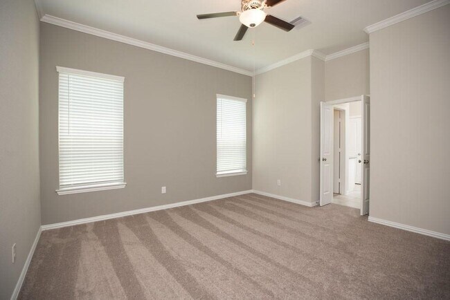 Building Photo - 15810 Vanderpool River Dr