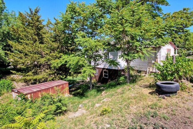 Building Photo - 2 Bed 1 Bath House