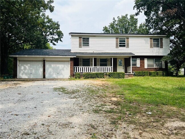 Building Photo - 1720 Zion Rd
