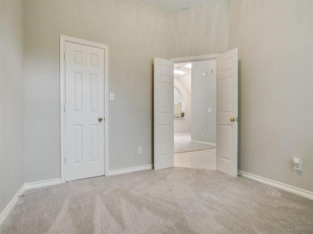 Building Photo - 8421 Gateway Dr