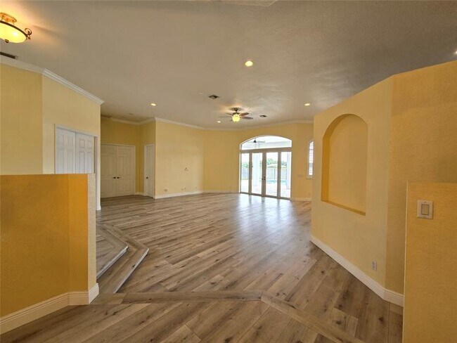 Building Photo - 15342 SW 17th St