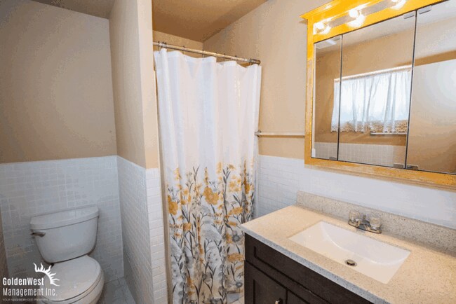 Building Photo - Beautiful 4Bdm 2Ba Single-Story Home Near ...