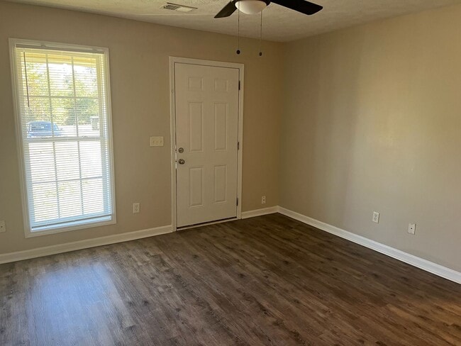 Building Photo - 24 Crosswinds Rd