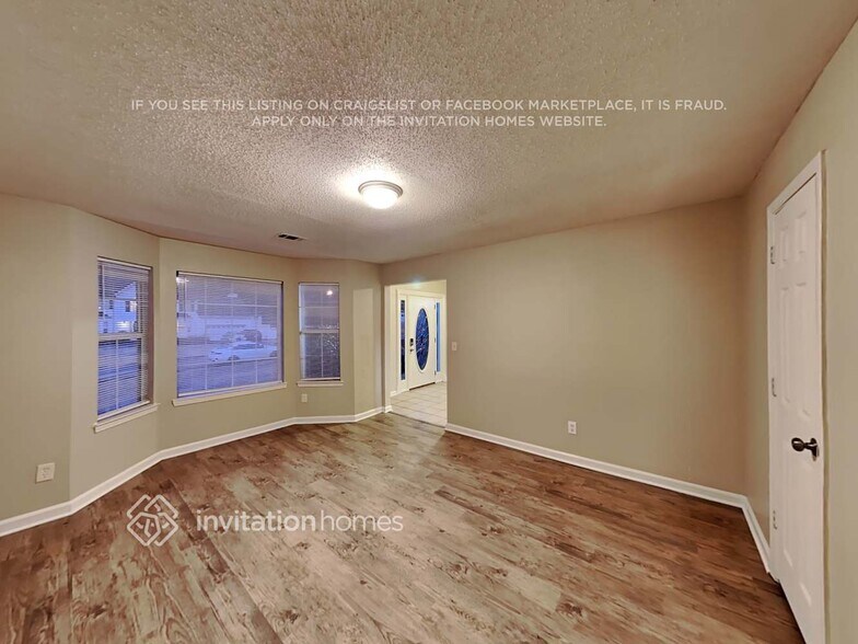 Building Photo - 6980 Greenfield Ln